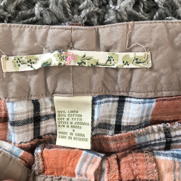 Plaid shorts - Picture 3 of 4